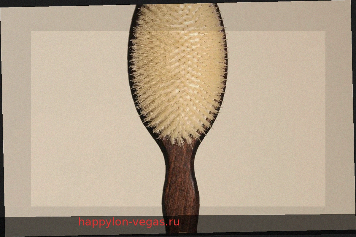 Зендея использовала щетку Mermaid Brush для создания образа с гладкими челками на премьере «Человека-паука»