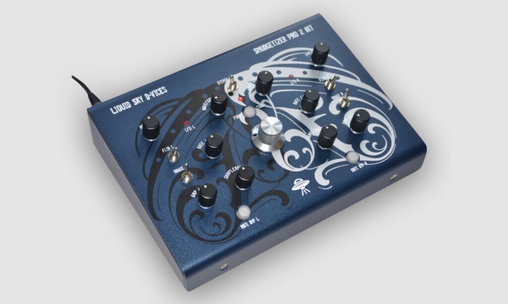 Liquid Sky D-Vices Smudgetizer Pro: 2-битный Bitcrusher Multi-FX