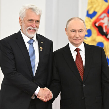 Лауреат госпремии Макаров поблагодарил Путина за разрешение на раскопки в Кремле