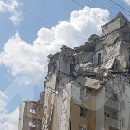 Взрыв в многоэтажке Саратова мог произойти из-за утечки газа