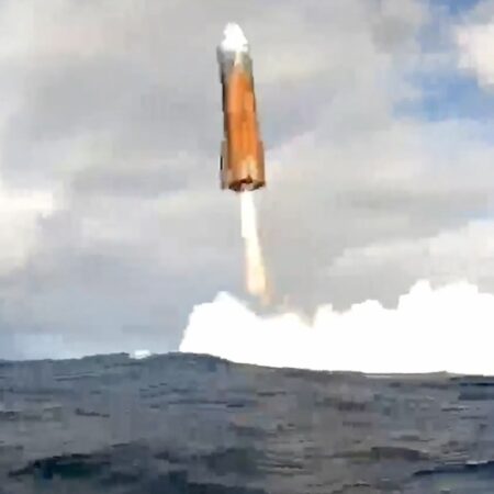 SpaceX: успешное приводнение Starship после испытательного полета