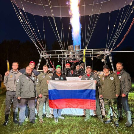 Российские пилоты Конюхов и Меняйло установили новый национальный рекорд высоты на тепловом аэростате