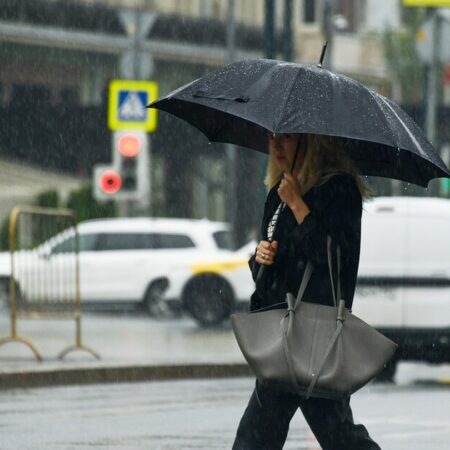 Осеннее похолодание в Москве: закрытие купального сезона и прогнозы на дожди