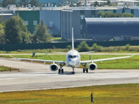 Импортозамещенный SJ-100 совершил первый успешный полет