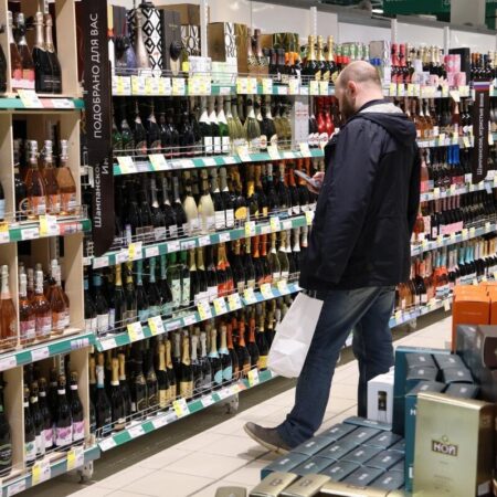 В России предложено ужесточить регулирование продажи алкогольных сладостей