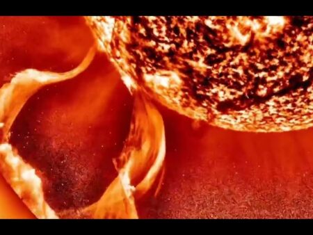 Один из крупнейших солнечных протуберанцев 2025 года отделился от светила