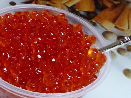 Красная икра: подешевела, но не для всех?