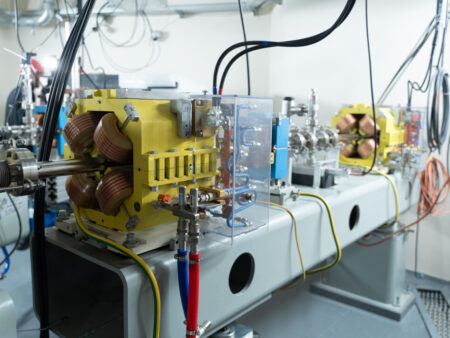 В ЦКП «СКИФ» в Новосибирске впервые запущен пучок электронов проектной энергии 3 ГэВ