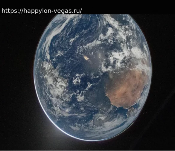 Artemis 2: Первые фотографии Земли от экипажа «Ориона» по пути к Луне