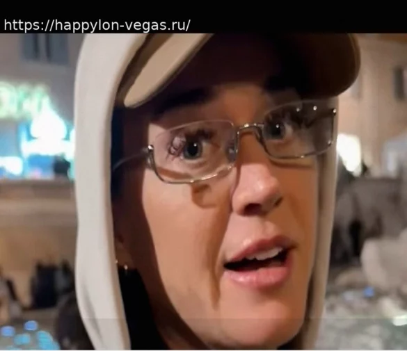 Кэти Перри бросила кредитную карту в фонтан Треви на удачу