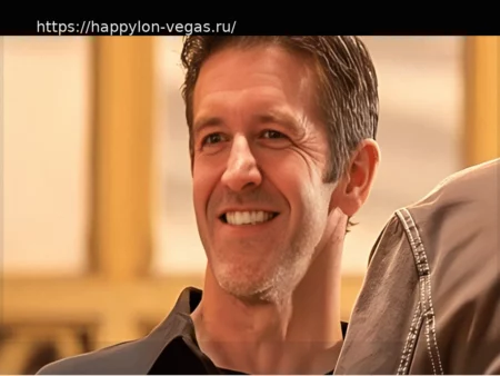 Тим Кук покидает пост CEO Apple: Джон Тернус станет новым руководителем