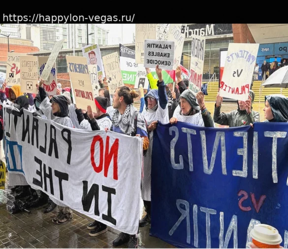 «Руки прочь от нашей NHS»: Протесты против Palantir в Великобритании на фоне сделки с Национальной службой здравоохранения
